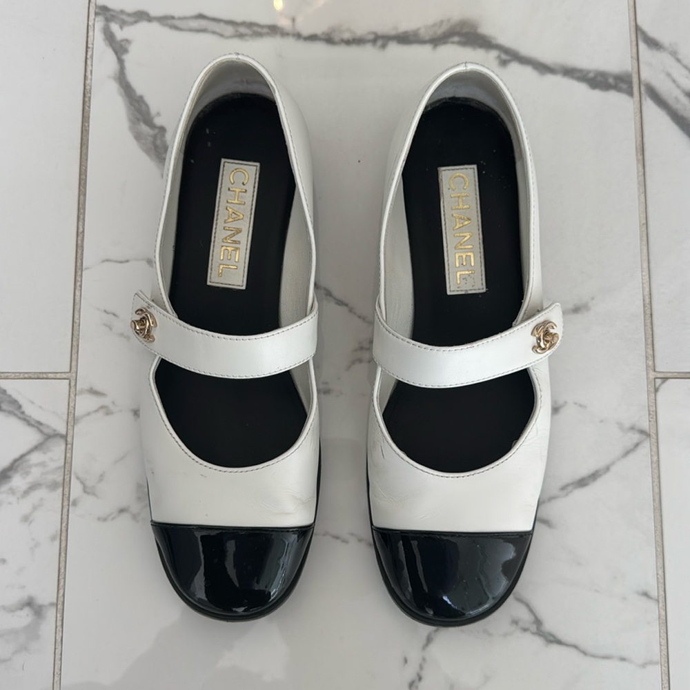 Chanel Mary Jane Leather Ballet Flats Black White 39